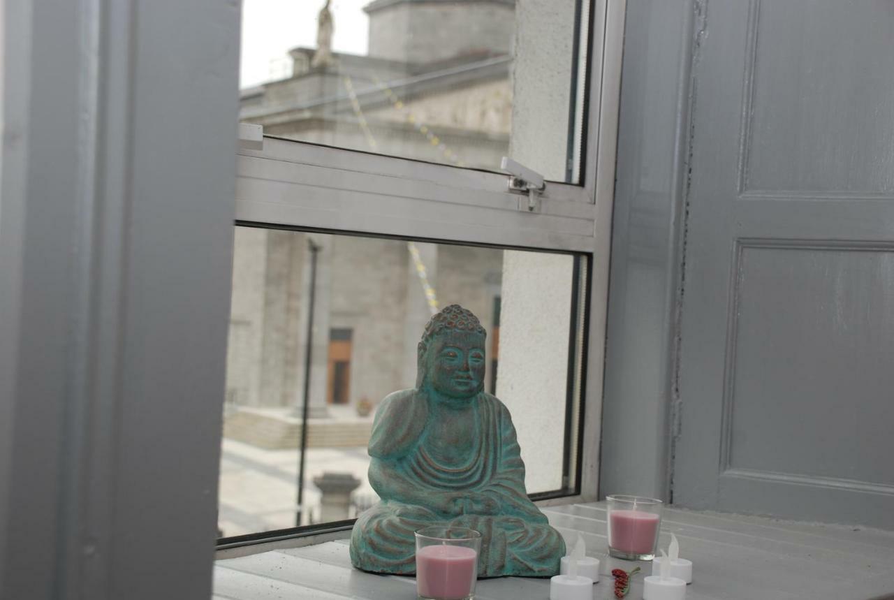 Tranquility Appartement Longford Buitenkant foto